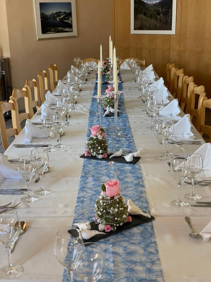 Hotel Restaurant Gommerhof Reckingen Eksteriør bilde