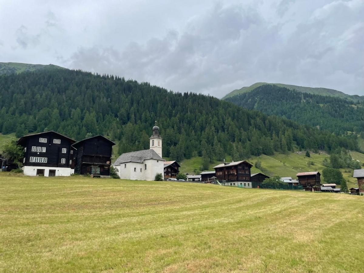 Hotel Restaurant Gommerhof Reckingen Eksteriør bilde